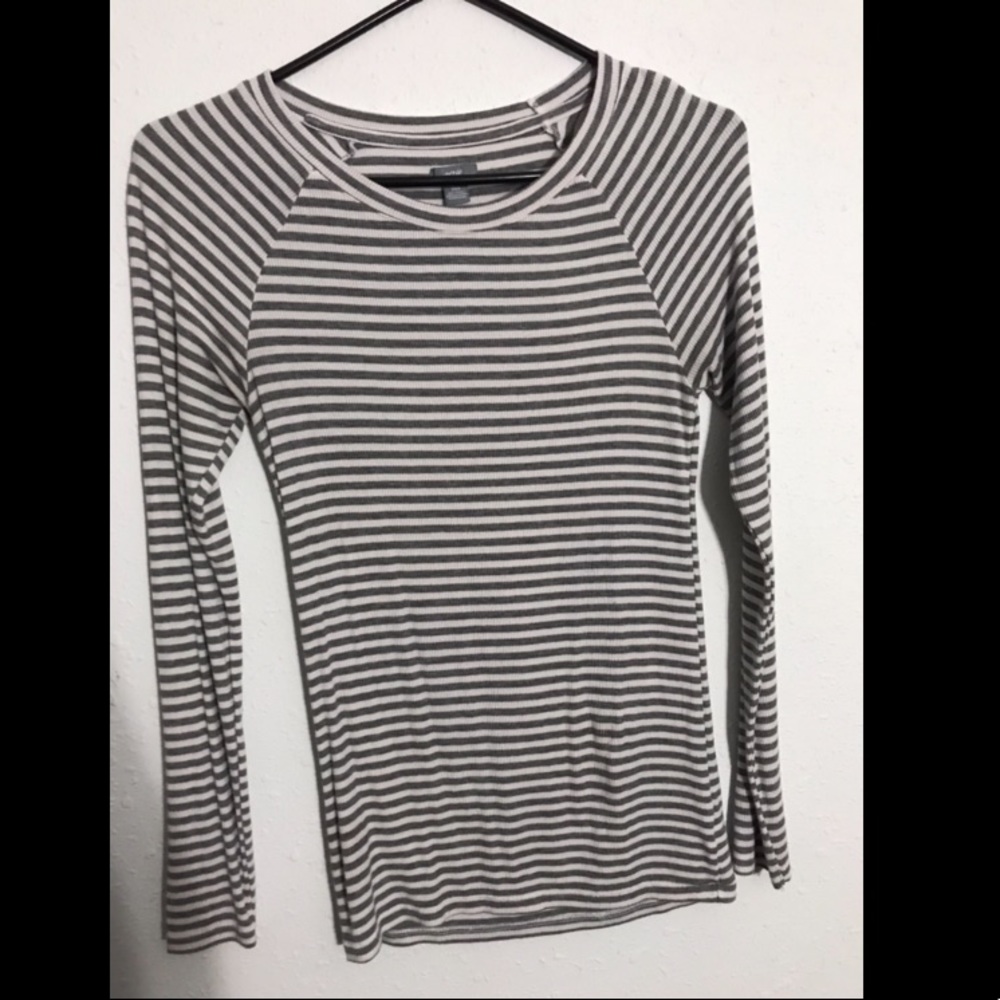 American Eagle Fitted Long Sleeve